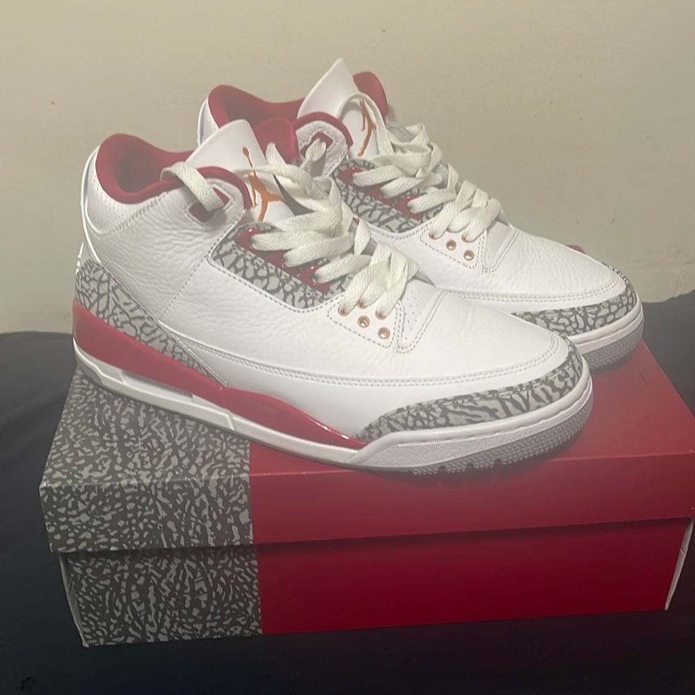 Jordan 3“Cardinals”